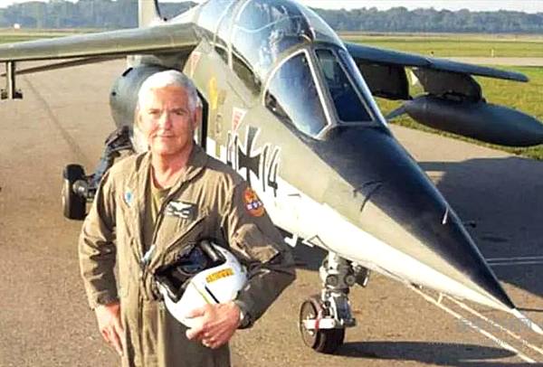 Bob Lutz ：自动驾驶汽车，其实一点都不好玩！