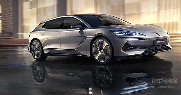 享界S9T实力强悍 腾势Z9GT能否挑战？