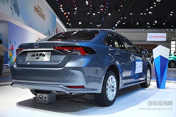 紧凑型轿车二选一 卡罗拉双擎和秦PLUS DM-i孰强孰弱？