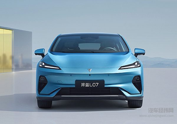 深蓝L07杀入10万级 华为智驾变成了“白菜价”？