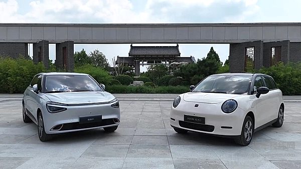 7万级纯电小车对决：钇为3vs纳米01，谁才是你的心头好？