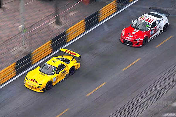 别不承认，区区东南亚就是比我们会玩车