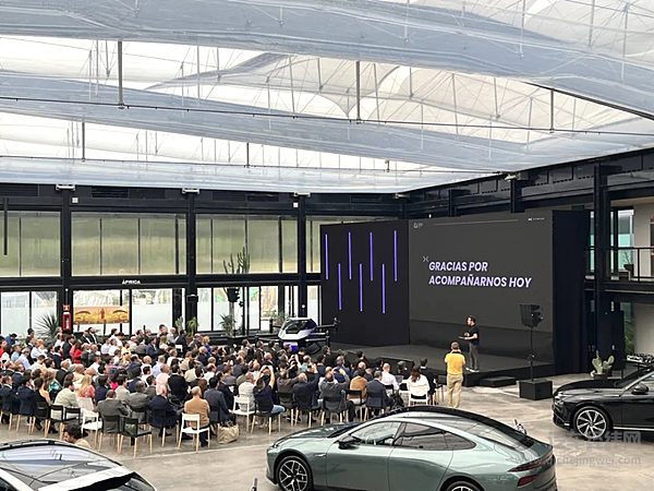 小鹏G6泰国新加坡上市即热销