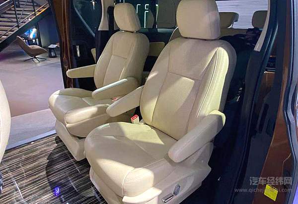自主MPV冲击高端化 江淮瑞风L6 MAX能否打破“大面包”的刻板印象？