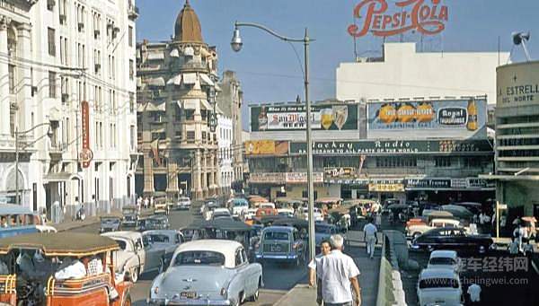 经典没有永恒 老奔驰轿车尾灯里面有故事