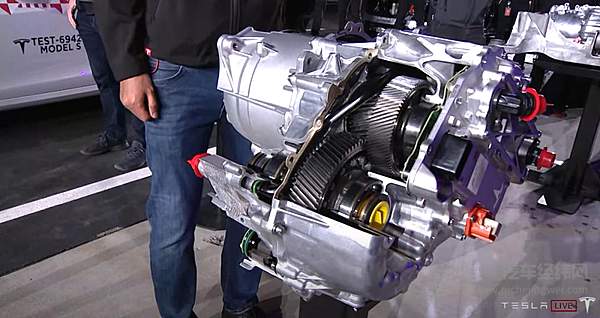 零百2.1秒只卖百万！ 最强电动车Model S Plaid正式交付