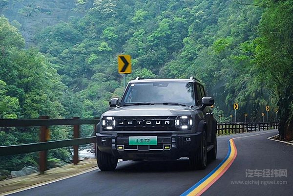 喜欢方盒子？捷途山海T2和深蓝G318谁更令你心动？