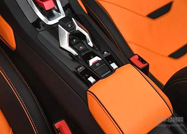 “PRND”都放在哪了？各种车型换挡方式大集合