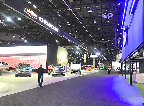 都说底特律车展凉，我带你看看到底有多凉