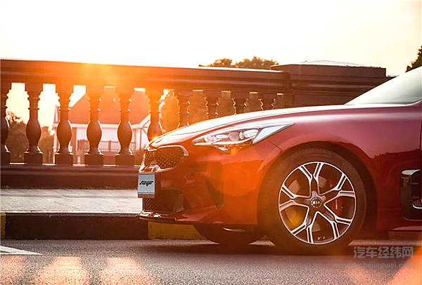 这辆车的颜值只能给九分 少一分怕TA骄傲