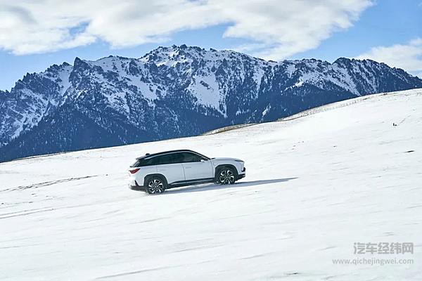 蔚来三元铁锂标准续航电池包上线 全球首创双体系电量估算