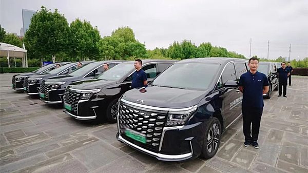 世界制造业大会指定用车 江汽集团鼎力护航！