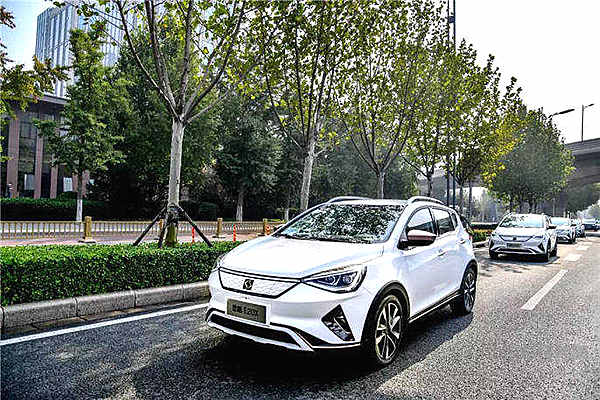 400公里续航12.8万起售 思皓玩出年轻范儿！