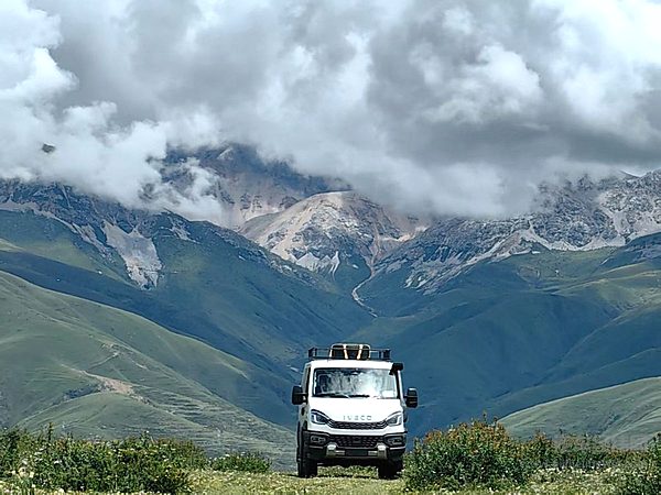三万里狂飙！依维柯欧霸·山海车主高原路况综合性能实测