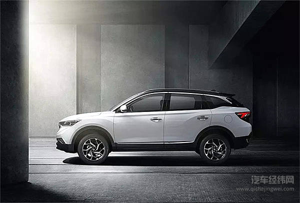 风神AX7想演“一出好戏” 还缺一个像“爱情公寓”一样的神助攻！