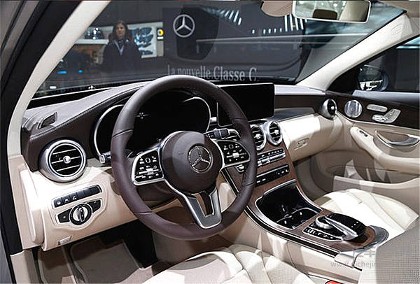 换代、改款齐上阵 梅赛德斯-奔驰携豪华阵容抢夺日内瓦车展“主咖”