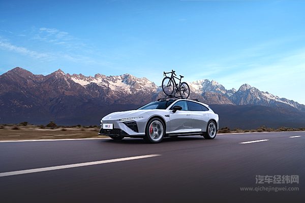 哪吒S猎装版主打低价高配 能否平替极氪001？