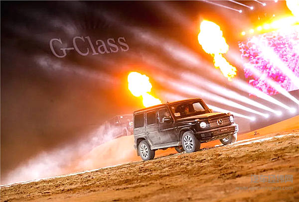 男人为什么喜欢奔驰大G？ 就和女人爱包一个道理！