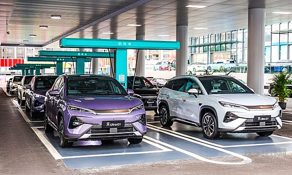 3月​技术狂飙 五大厂商有何突破？