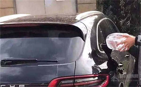 你就作吧！宝马居然往发动机加水！