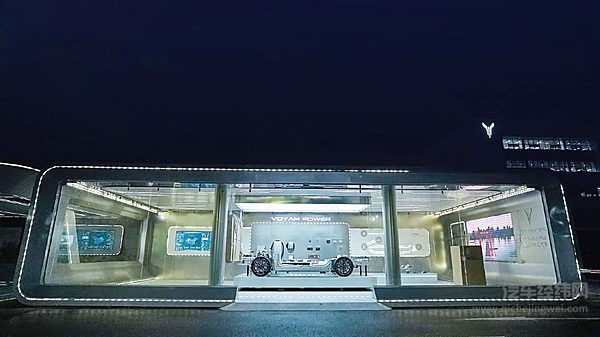 岚图发布超充桩 加速进入全面超充时代？