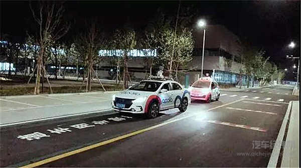 百度Apollo团队在雄安新区进行自动驾驶车辆的夜间测试