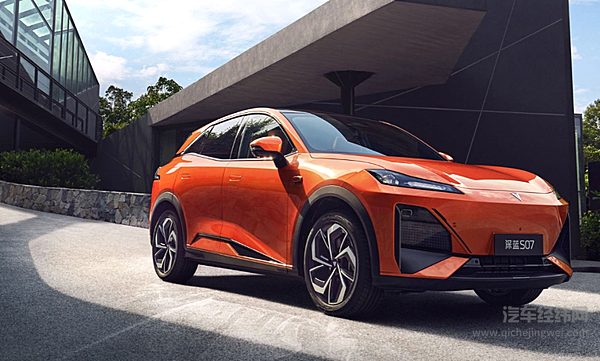 插混对决增程 吉利银河L7的插混和深蓝S07的增程你选谁？