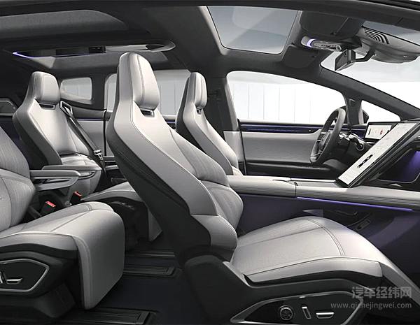 高合HiPhi X夺50万以上豪华电动车销冠 保时捷Taycan又添劲敌！