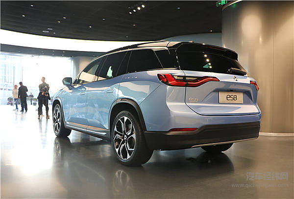 蔚来汽车李斌：蔚来ES8引领中国智能电动车驶向未来