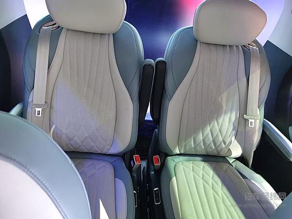 【原创】MIFA 9高端MPV量产还原概念车 上汽大通MAXUS领跑新赛道