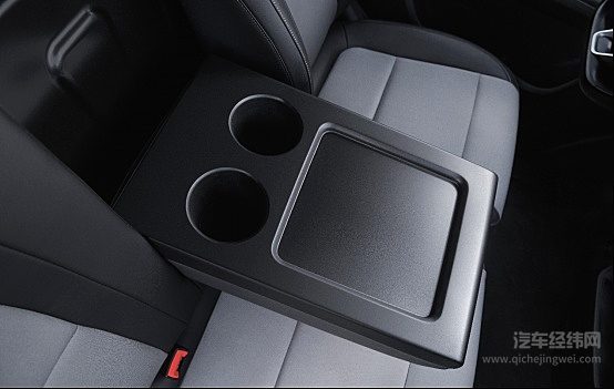 智能电动超级VAN 瑞驰EC75内饰曝光