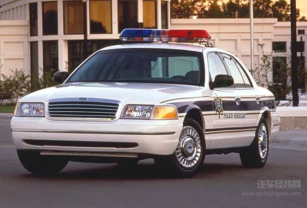 加州能出一位电影明星州长 却留不住这辆电影明星警车了
