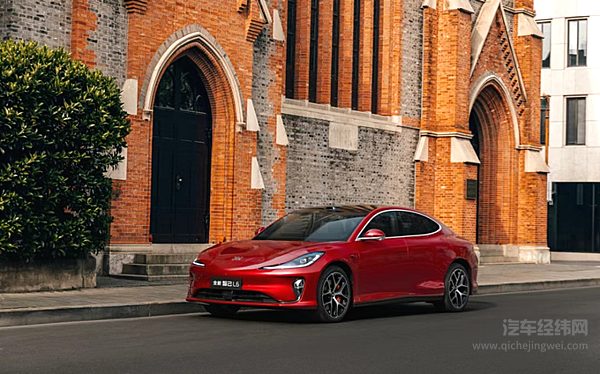 20万出头的预算选阿维塔06还是智己L6？