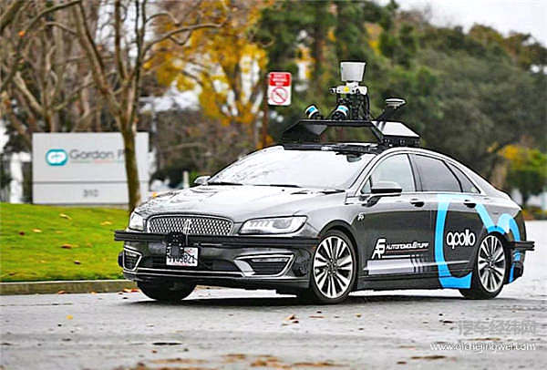 old school 才自建工厂，新造车早已放飞自我