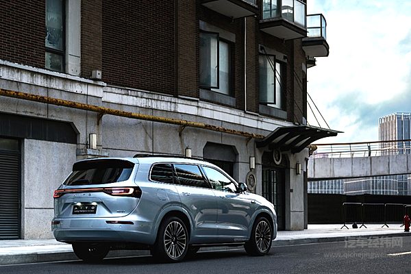 一秒充电一公里 华为全液冷超充能否改变超充格局？