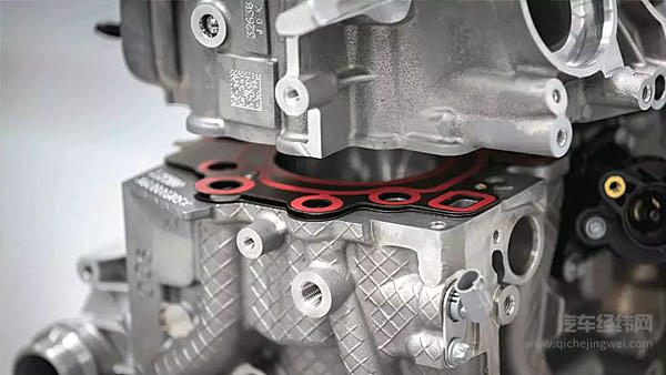 奔驰史上最强2.0T 还有“漂移模式”？