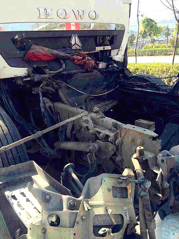 豪沃T7H救了他 运输人百万公里行的“安全仓”