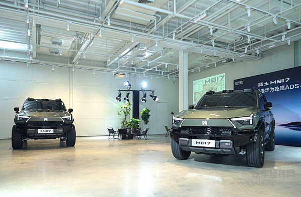 铁血猛士+满血华为“王炸”组合！东风猛士M817全球首秀