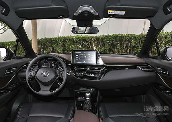 奕泽IZOA、C-HR先后上市 “异姓兄弟”是相爱还是相杀？