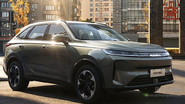 高性价比家用燃油车对决 哈弗H6L与瑞虎8 PRO哪一款更划算？