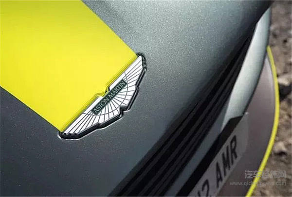 买不起也要看看系列 谁说英国“绅士”都得穿西装？！