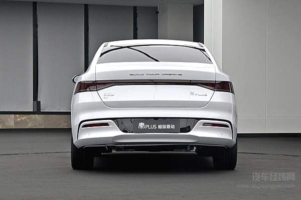 油耗不足4L 带着超级混动的比亚迪秦PLUS