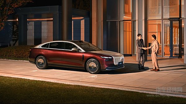 科技大满配！岚图追光L携八大旗舰科技颠覆上市 售价27.99万元起