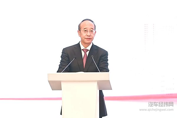 省委常委、常务副省长吴靖平主持启动仪式