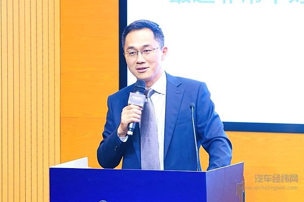 邓子梁 北大国发院教授