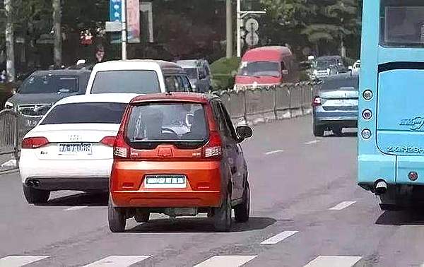 新能源汽车销量连续12个月同比下降 汽车下乡能否扭转颓势？！