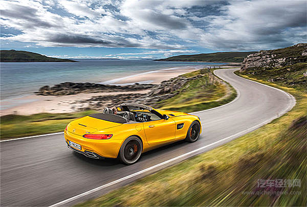 小哥哥，小哥哥，我有敞篷车！兜风你来不？