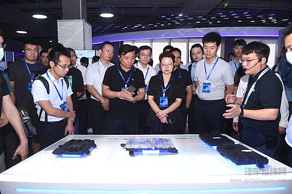 长安领航皮卡新能源浪潮 全球首款增程皮卡信息抢先看