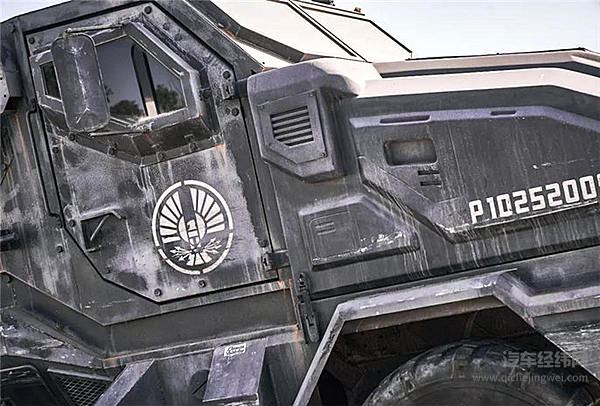 没有这些车和人，恐怕就没有那些你爱看的好莱坞大片了