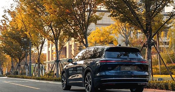 致敬科学 蔚来全新ES8助力科学家无忧出行